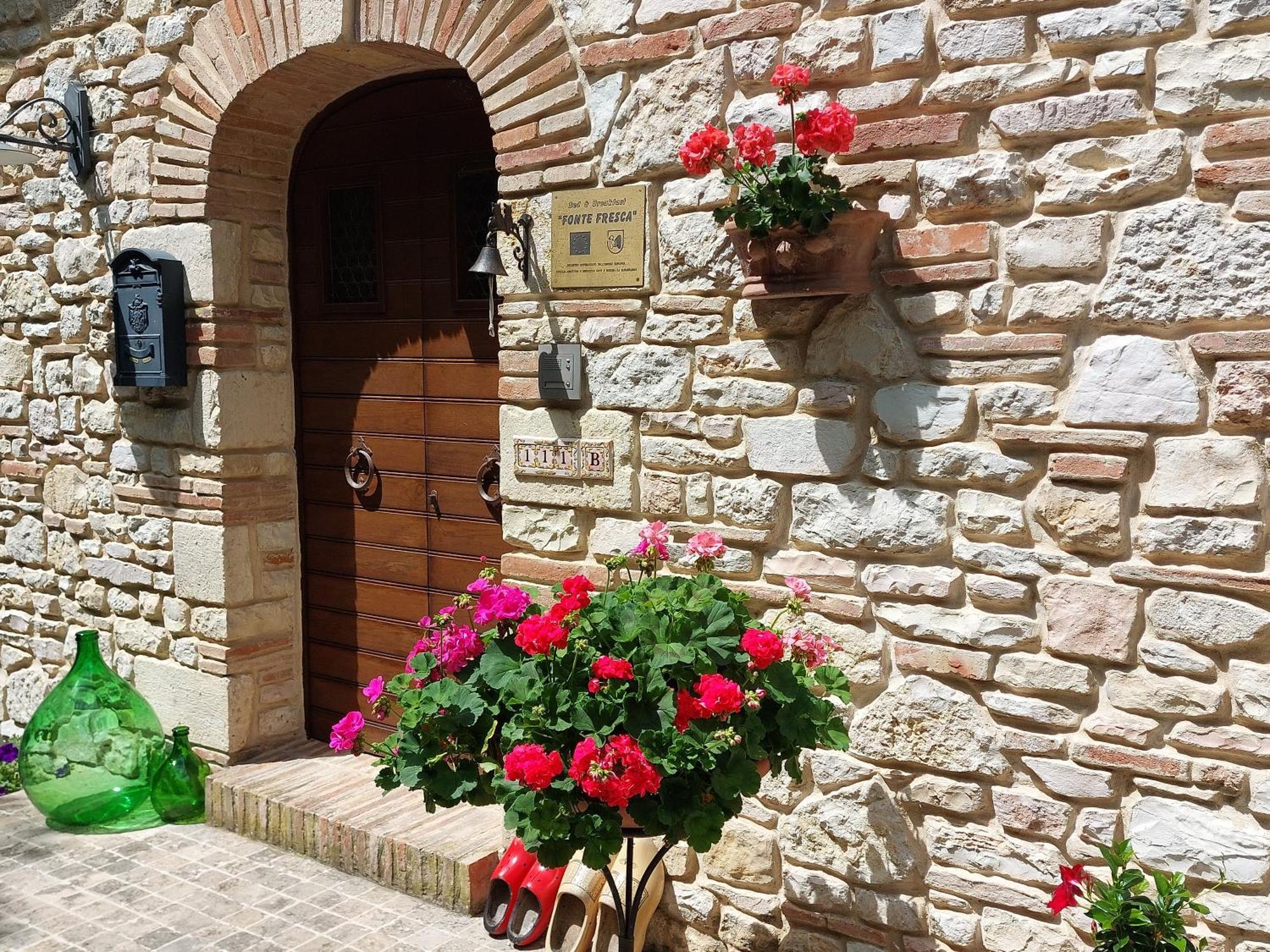 B&B Fonte Fresca Fabriano Esterno foto